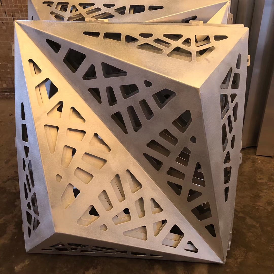 穿孔雕刻鋁單板