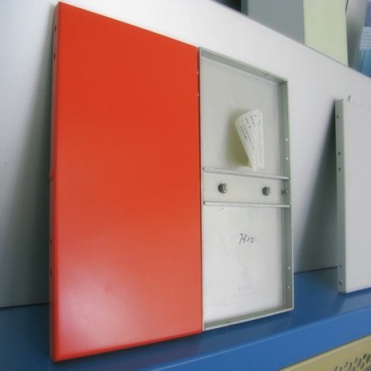 天花2.0mm鋁單板